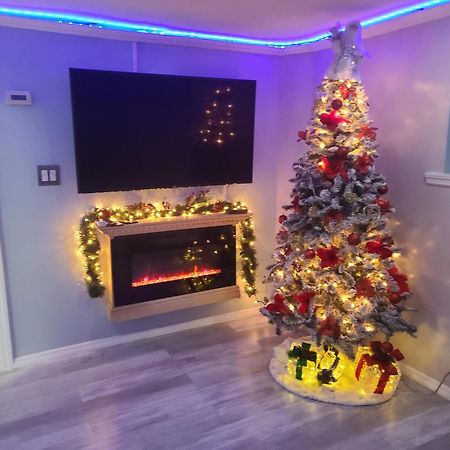 Lovely 2 Bedroom Apartment With 2 Entrance And Parking New York Luaran gambar
