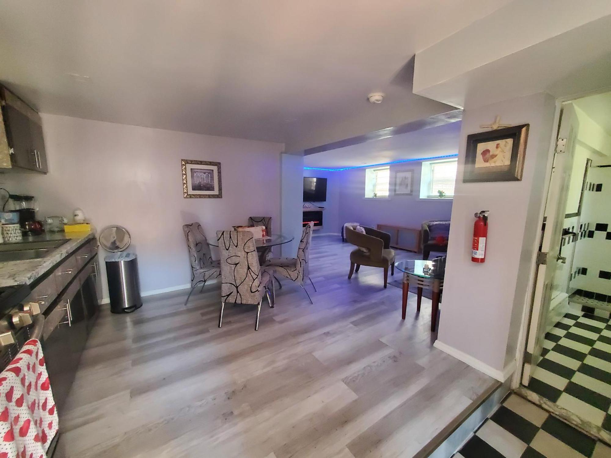 Lovely 2 Bedroom Apartment With 2 Entrance And Parking New York Luaran gambar
